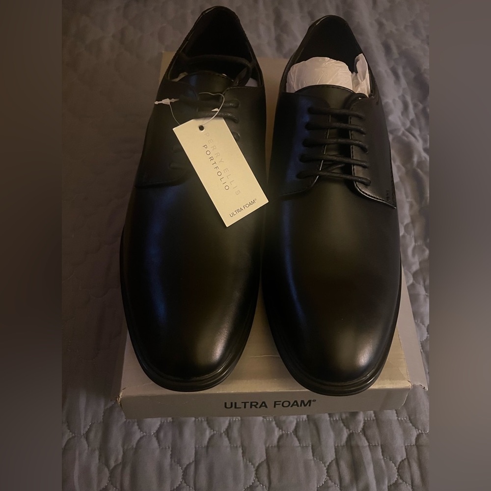 Perry Ellis shoes black size 10 brand new ,style # pejsn18141a-2     Derrick